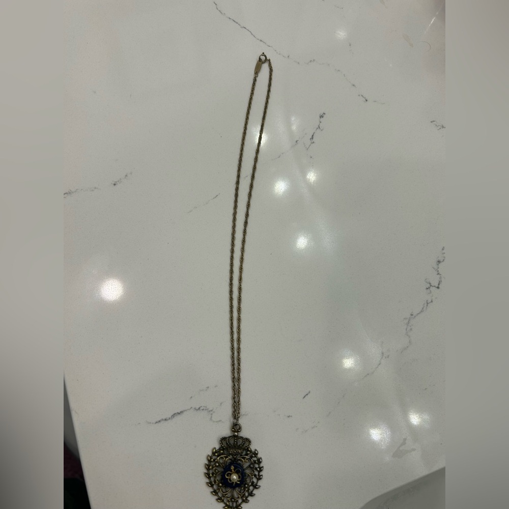 Whiting & Davis Vintage Gold and Blue Pendant - Picture 5 of 5